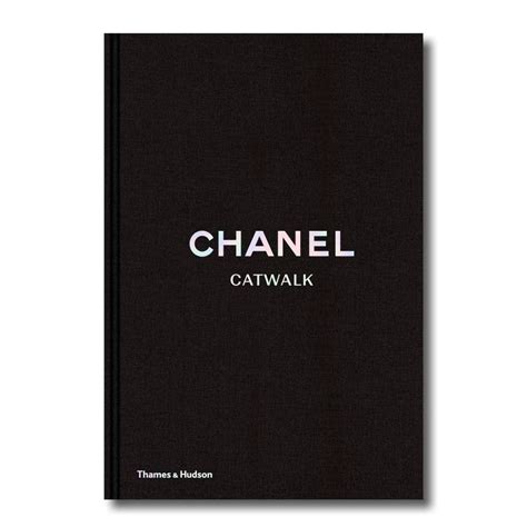 Chanel: catwalk : the complete collections 